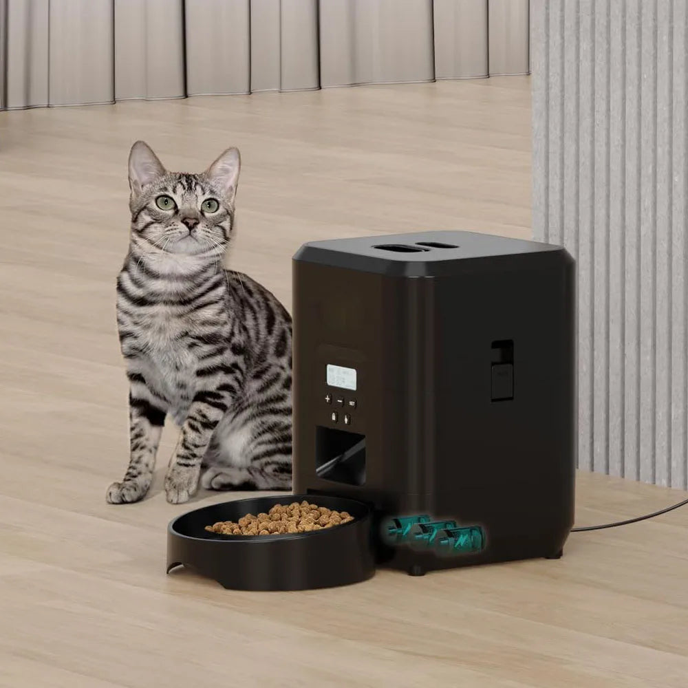 Alimentador automático inteligente para para cães e gatos com dispensador automático de ração com temporizador e dosagem controlada.